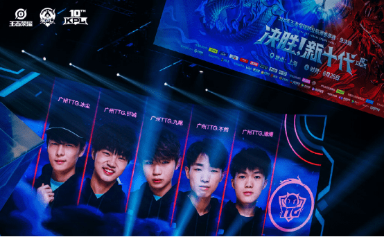 仁慕尼黑的 仁慕尼黑的