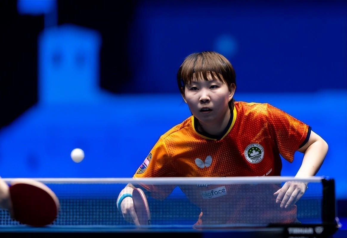 和多功能的 和多功能的